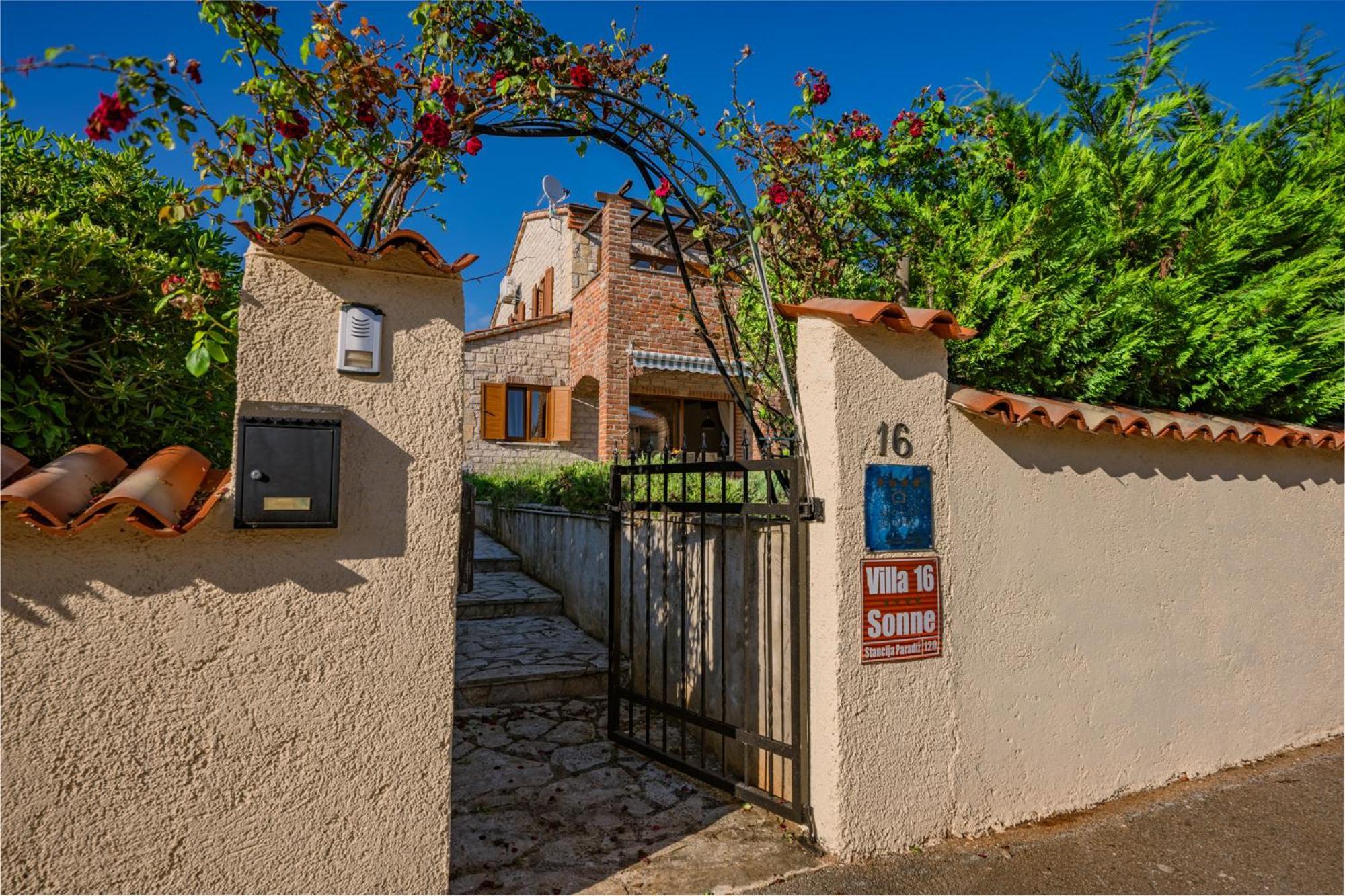 Villa Sonne In Paradis Butkovici  Екстер'єр фото